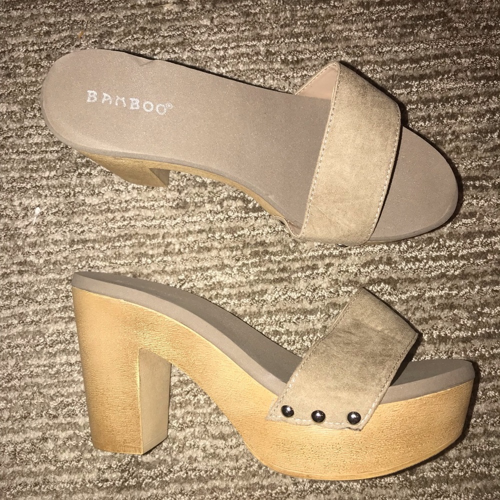 Never Worn | Gray Taupe Suede Bamboo Heels Size 7